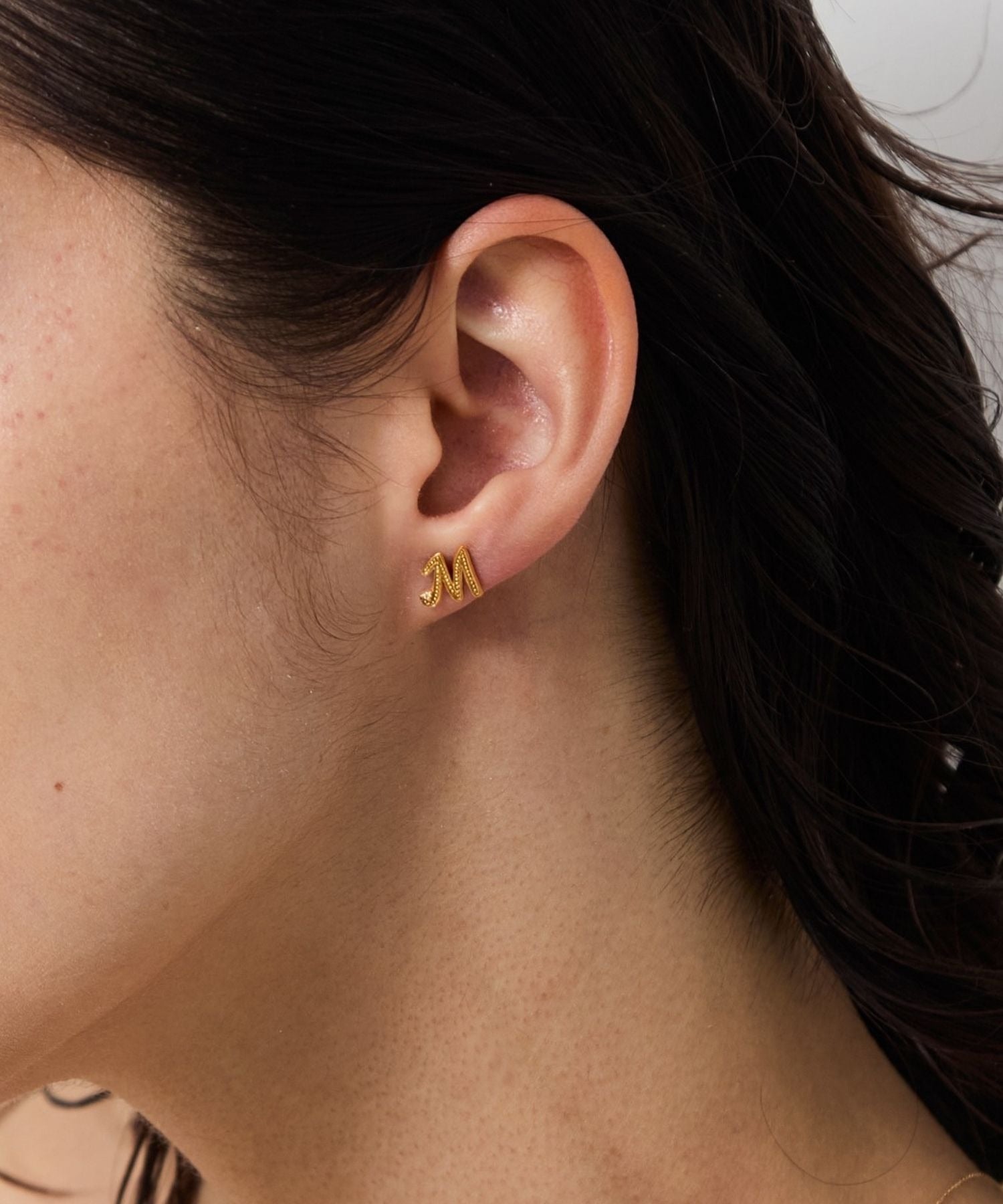 スタージュエリー　イニシャル　ピアス　M DIAMOND INITIAL PIERCE (M)(片耳用)(2ZP1603)K18 ピアス｜スター