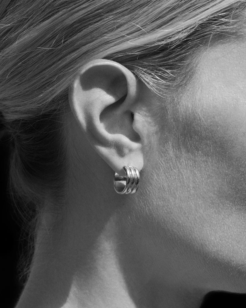 SOPHIE BUHAI  Wave Hoops Pierced